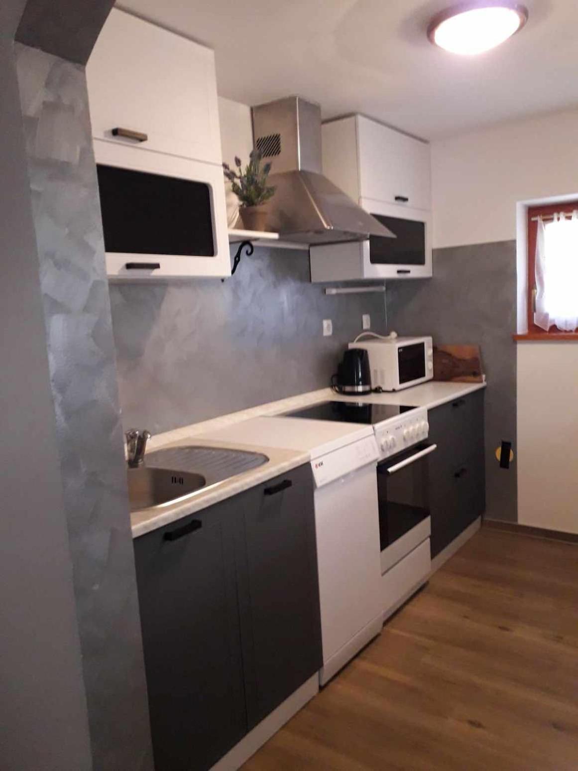 Apartmaji Brloznica Pod Veliko Planino Luce ภายนอก รูปภาพ